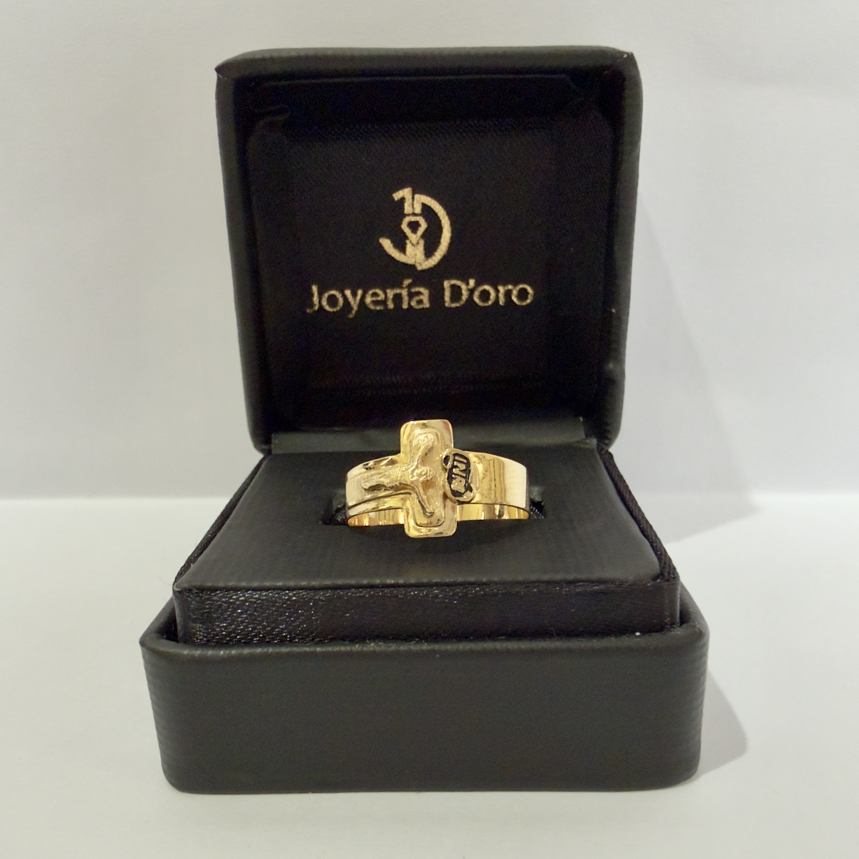 ANILLO CRISTO / T. 8 / 1.94GR / ORO AMARILLO 18K - imagen 1