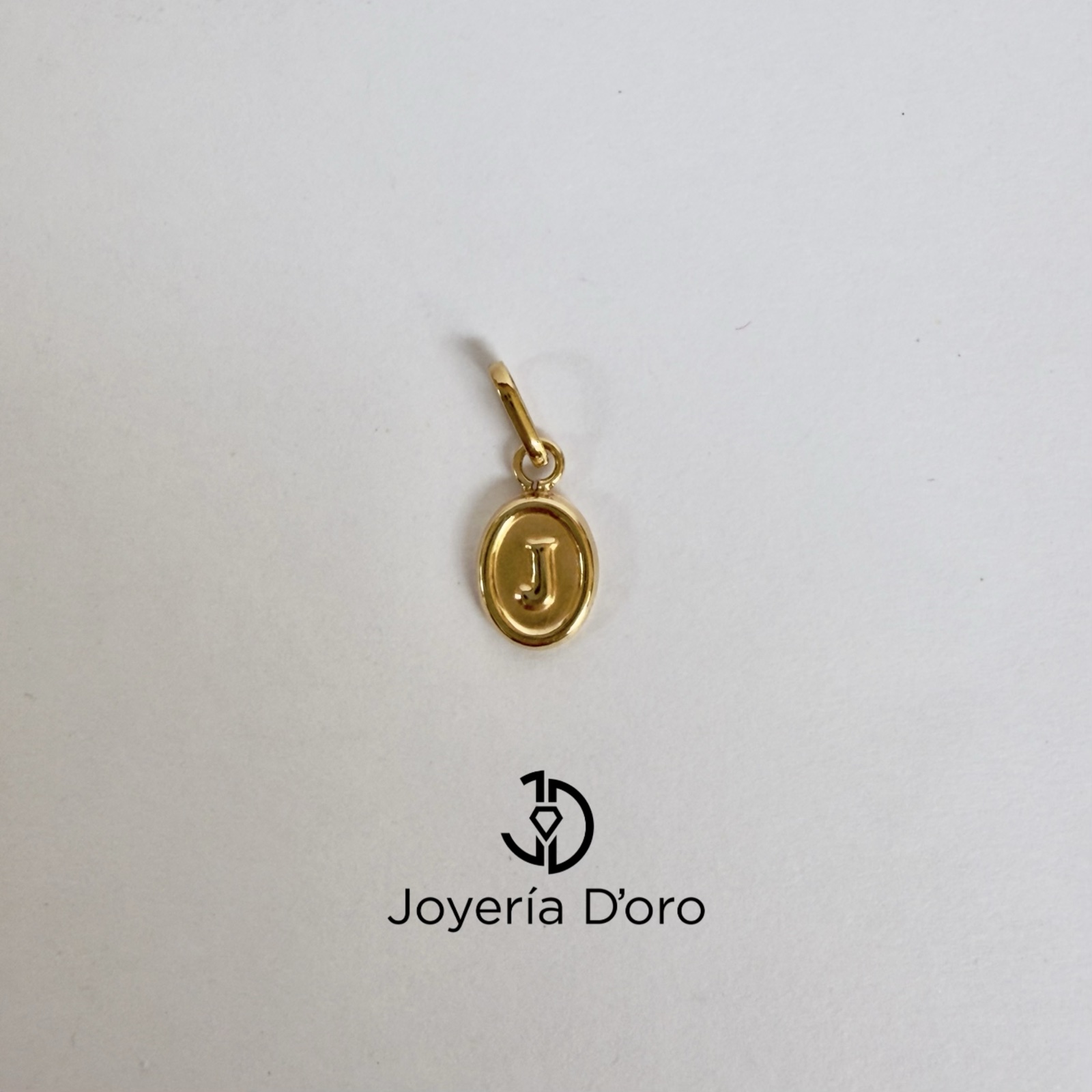 DIJE LETRA J / 0.28GR / ORO AMARILLO 18K - miniatura 3
