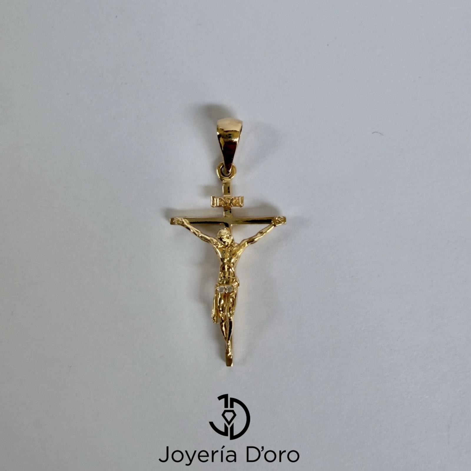 DIJE CRUZ CON CRISTO / 2.4GR / ORO AMARILLO 18K - miniatura 3