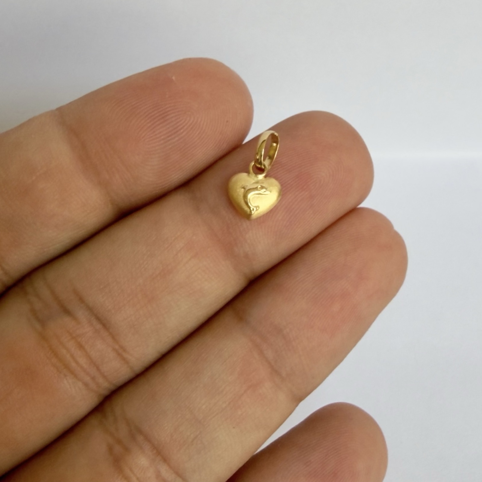 DIJE CORAZON DELFIN / 0.3GR / ORO AMARILLO 18K - miniatura 2