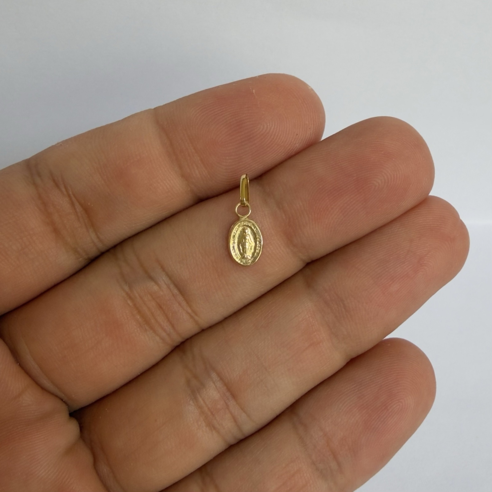DIJE VIRGEN LA MILAGROSA / 1.2CM / 0.2GR / ORO AMARILLO 18K - miniatura 2