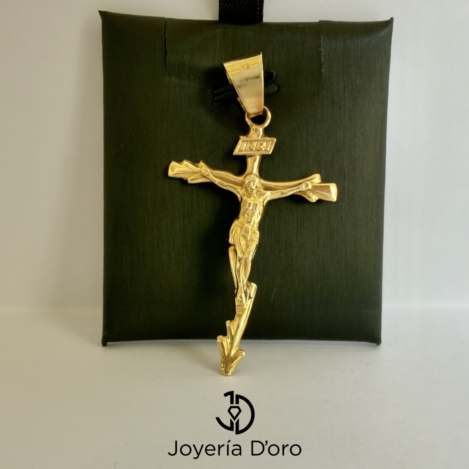 DIJE CRUZ CRISTO / 6.98GR / ORO AMARILLO 18K - imagen 1