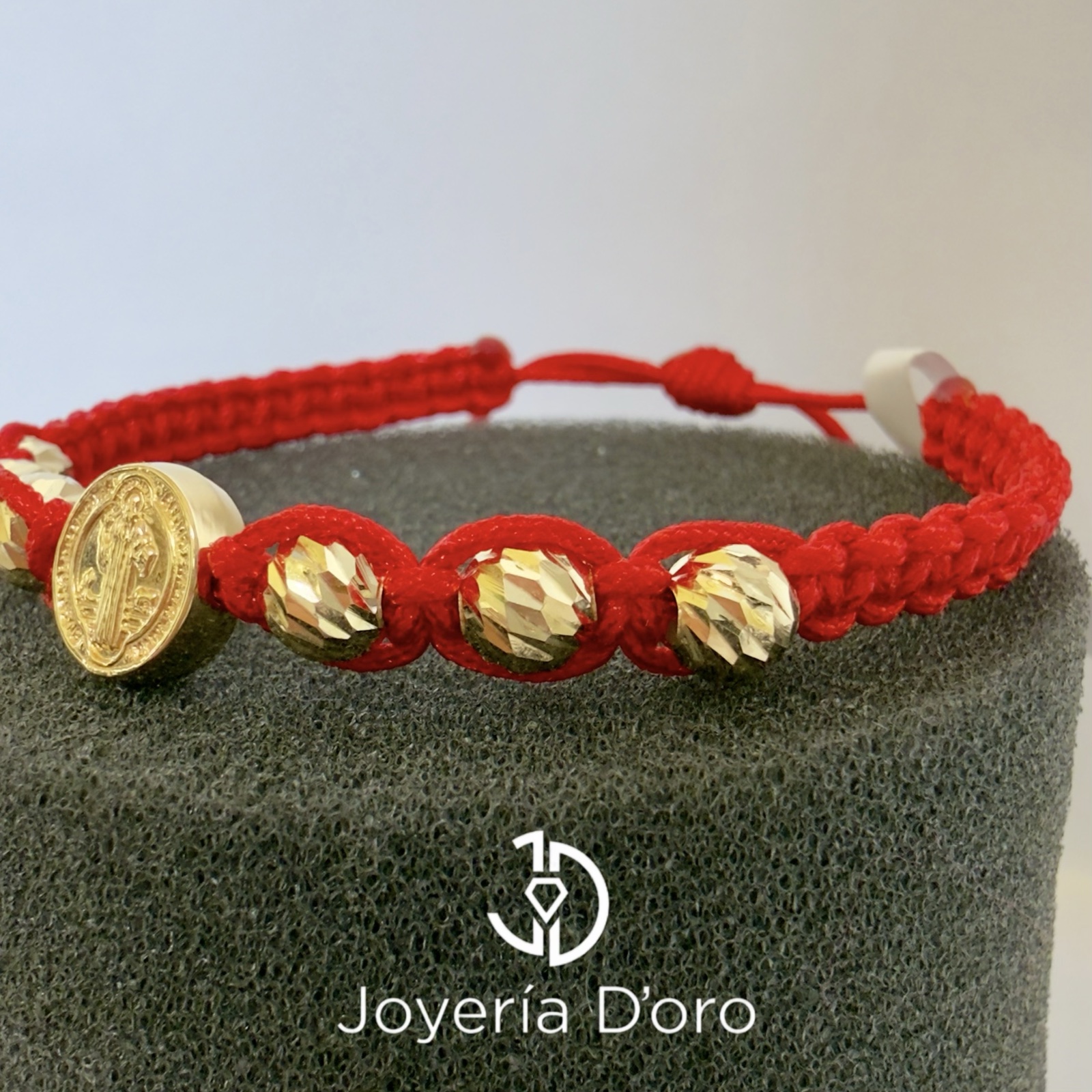 PULSERA TEJIDA ROJA SAN BENITO 6 BOLAS #6 / 1.53GR / ORO AMARILLO 18K - miniatura 3