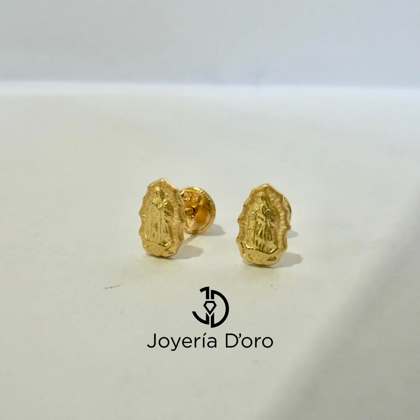 TOPO VIRGEN GUADALUPE / 0.6GR / ORO AMARILLO 18K - imagen 1