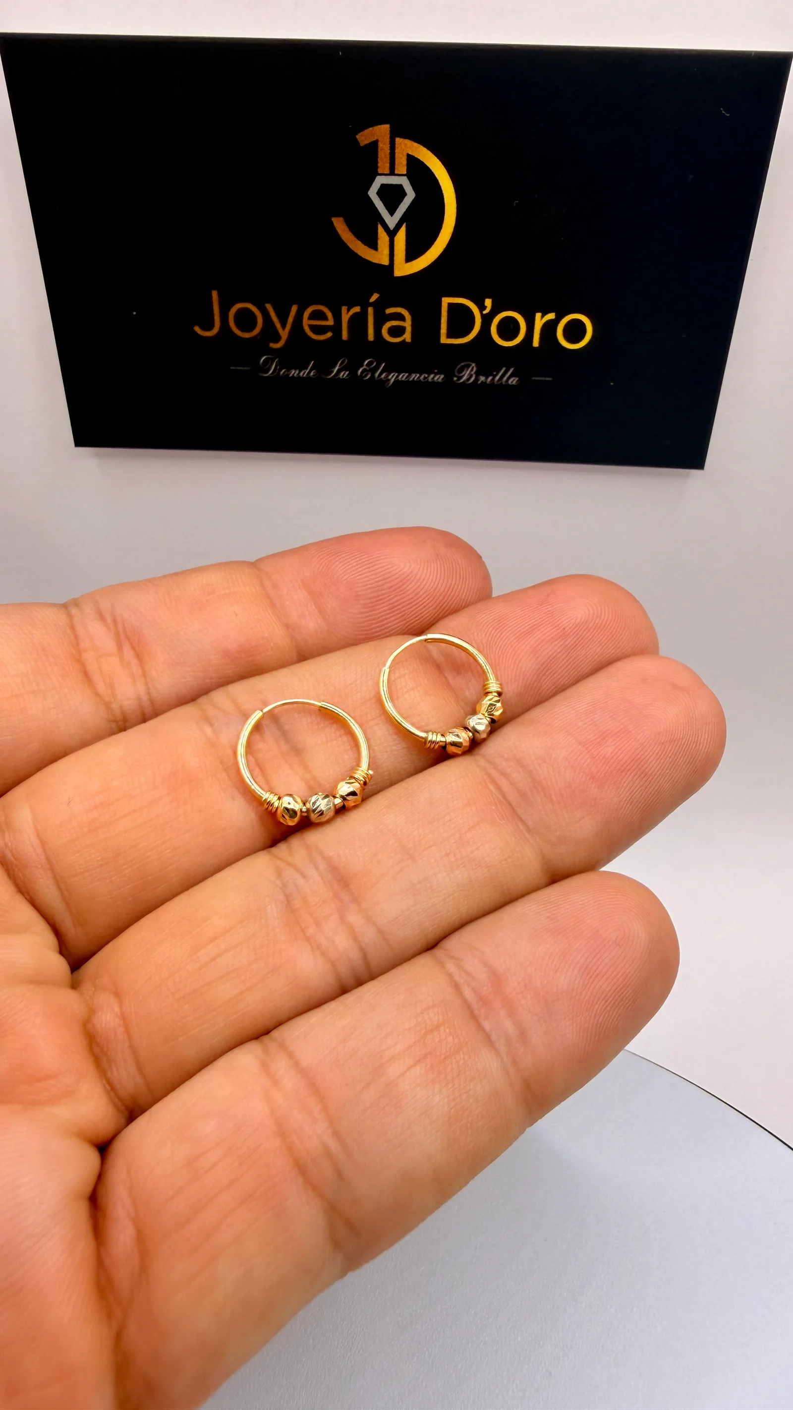 ARETE CANDONGAS CON BOLAS / 0.96GR / ORO AMARILLO 18K - miniatura 2