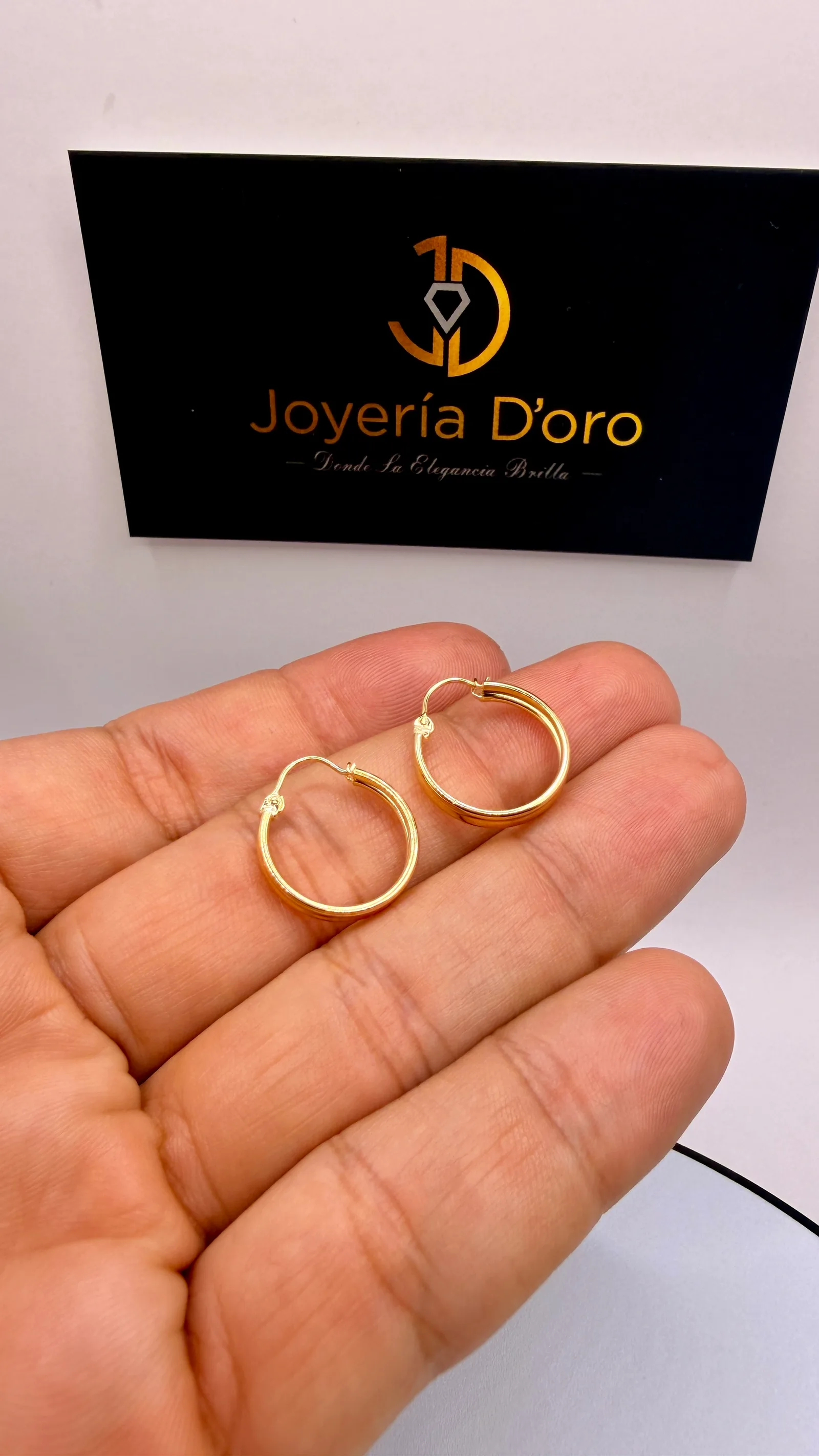 ARETE CANDONGA / 1.62GR / ORO AMARILLO 18K - miniatura 2