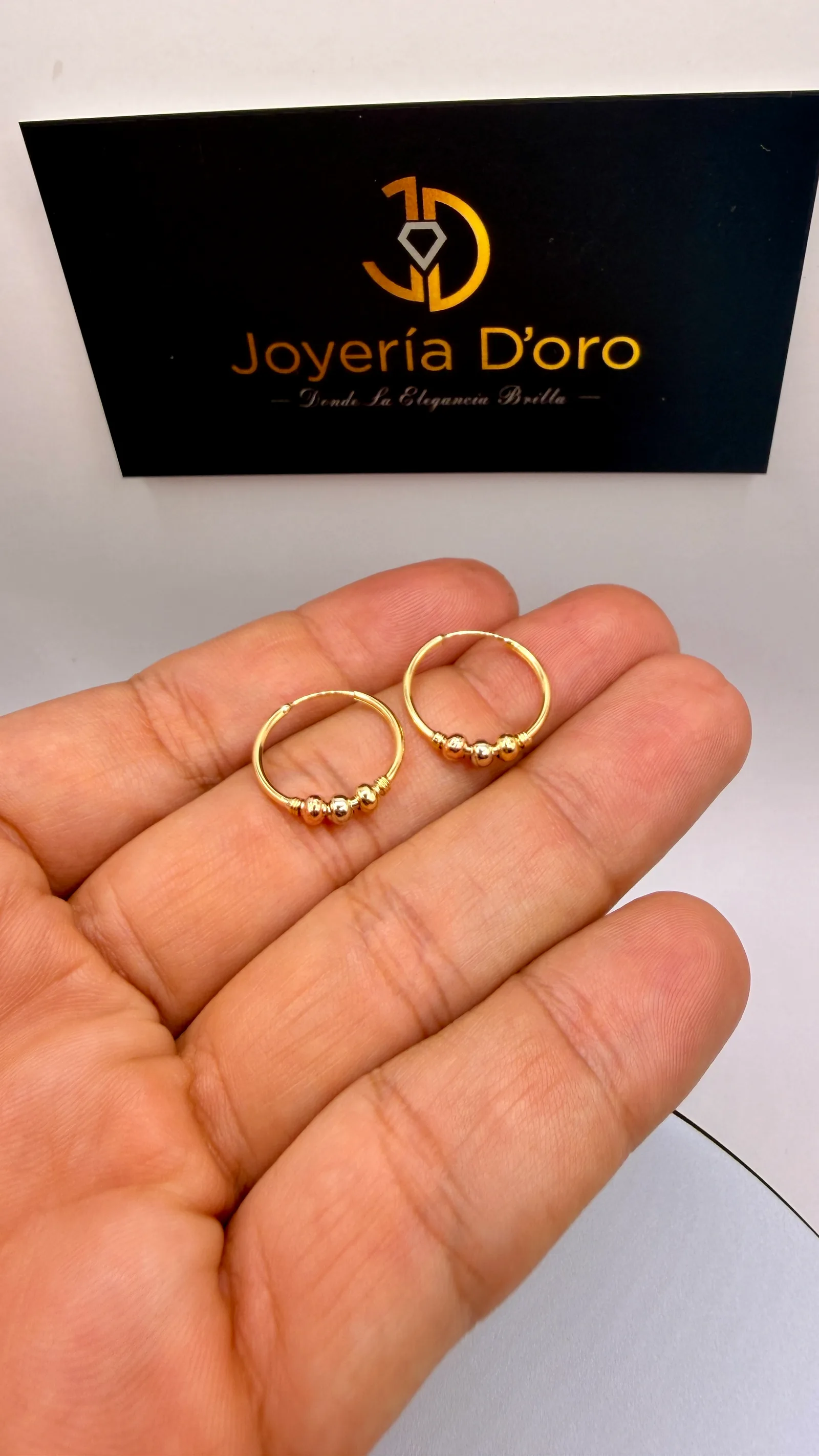 ARETE CANDONGA CON BOLAS / 1.33GR / ORO AMARILLO 18K - miniatura 2